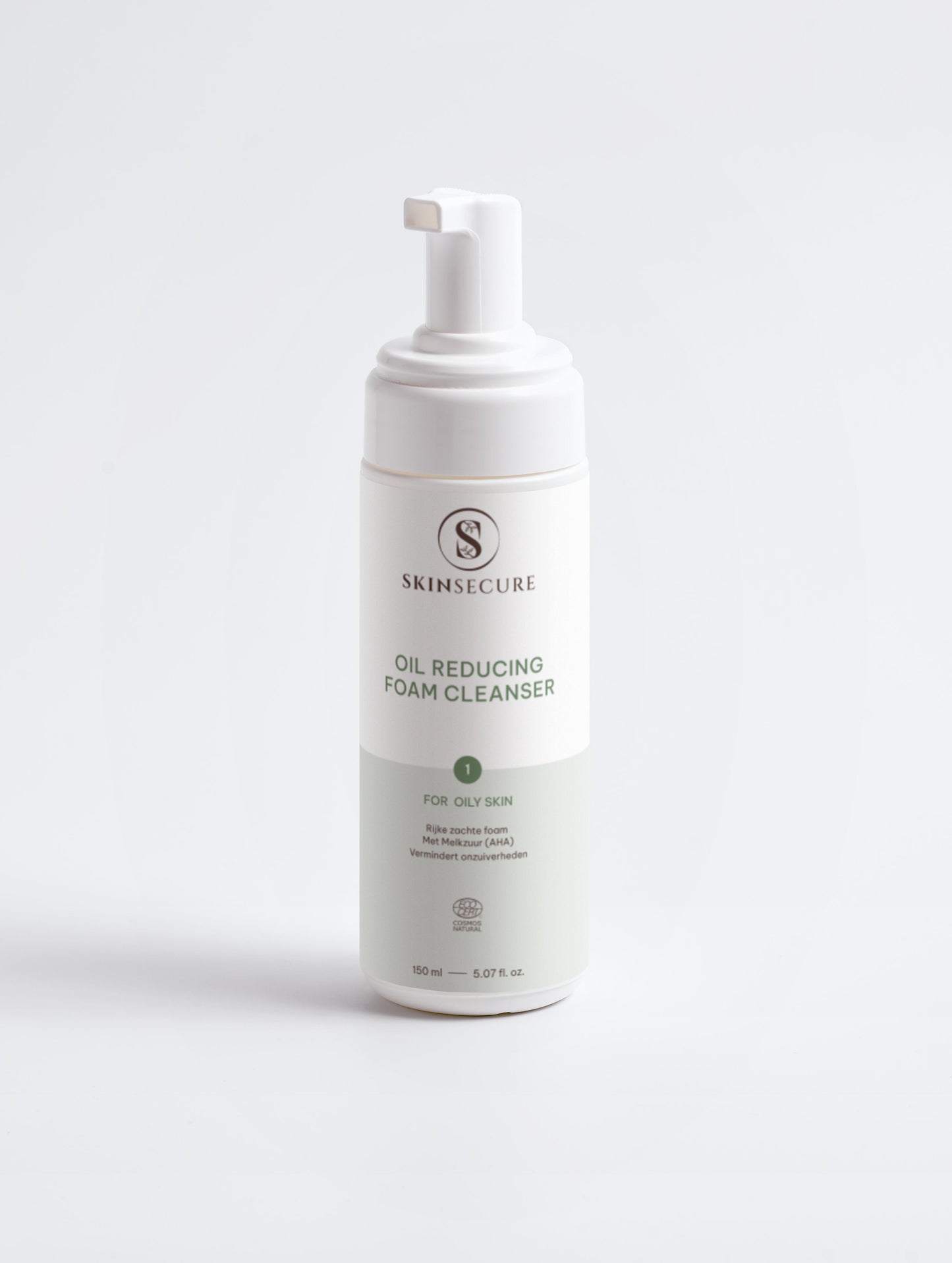 Oil Reducing Foam Cleanser | Reinigt & Exfolieert